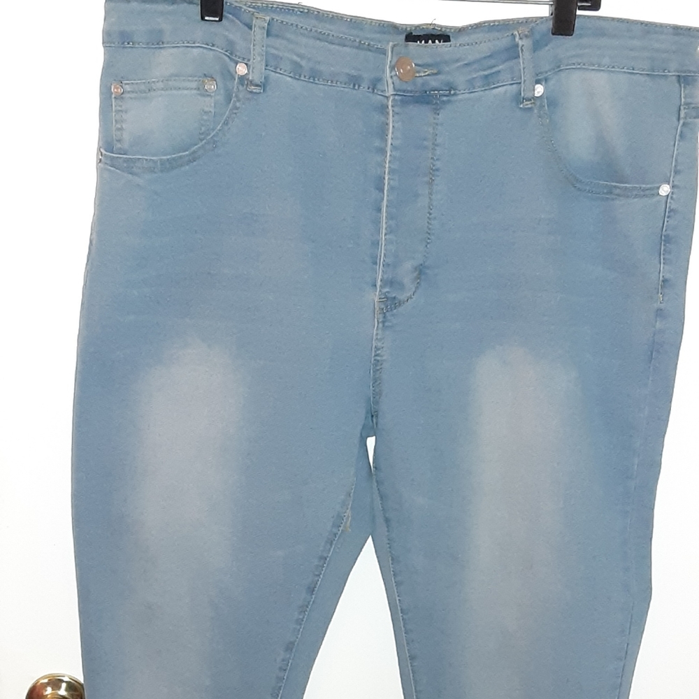 42 Regular Men's Big & Tall Skinny Fit Jeans.